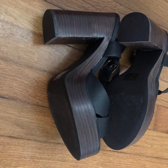 Aldo Women’s Chunky Heels - Picture 5 of 6